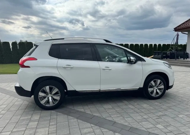 Peugeot 2008 cena 36900 przebieg: 121100, rok produkcji 2015 z Lewin Brzeski małe 529